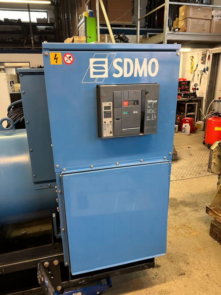 SDMO X1250 TB Stromgenerator