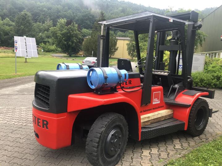Hyster H150F fork lift