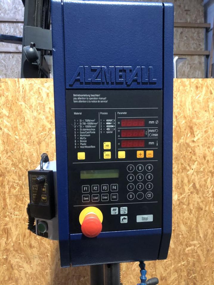 ALZMETALL AC 25 column-type drilling machine